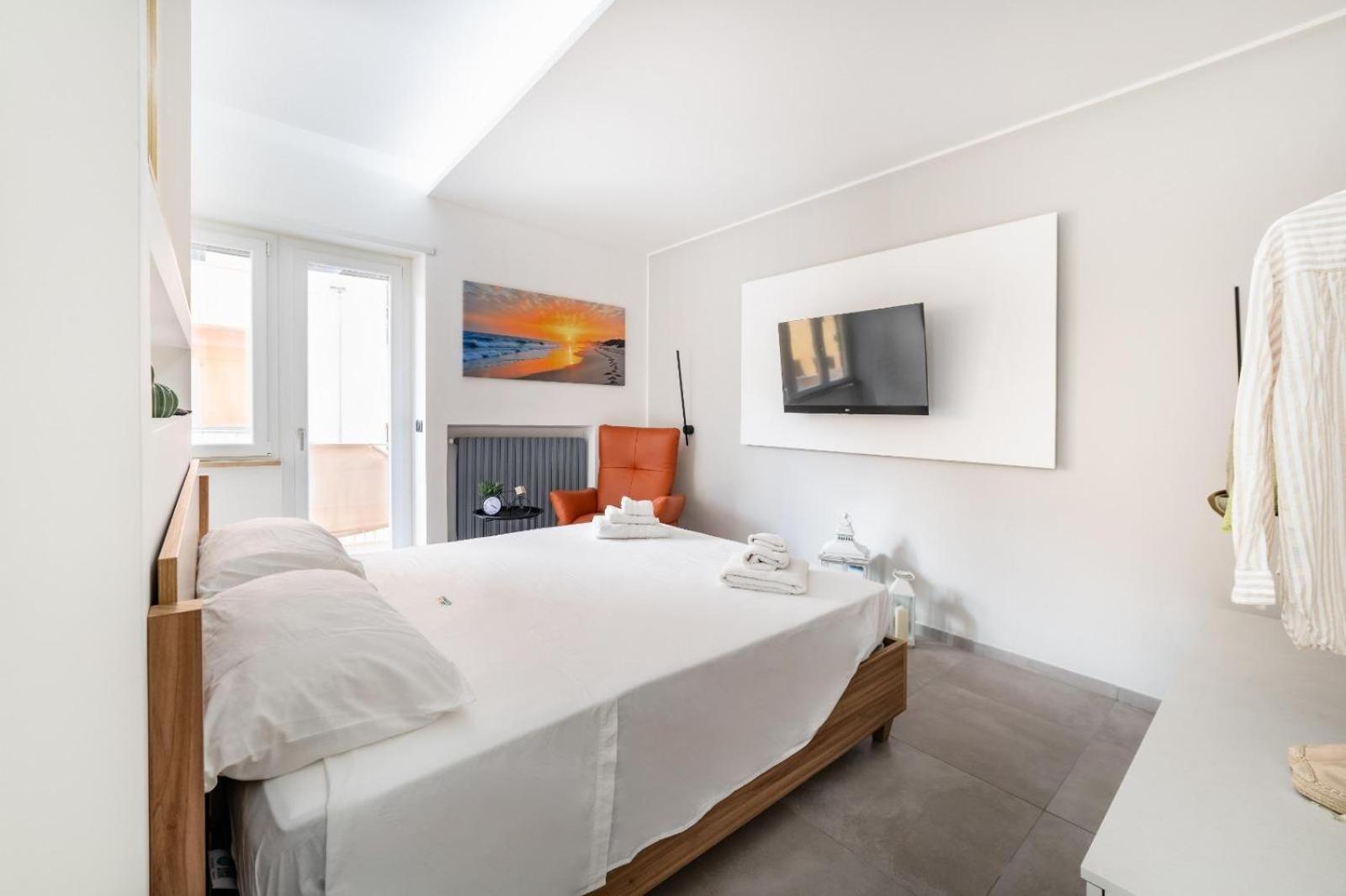 Sole Apartments แตร์ราชินา ภายนอก รูปภาพ