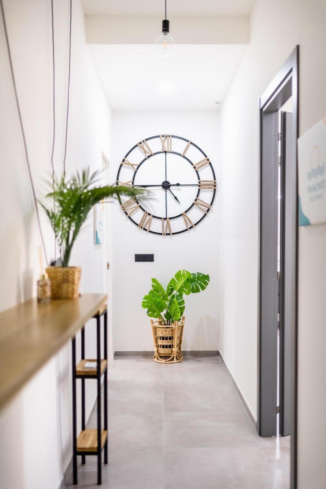 Sole Apartments แตร์ราชินา ภายนอก รูปภาพ